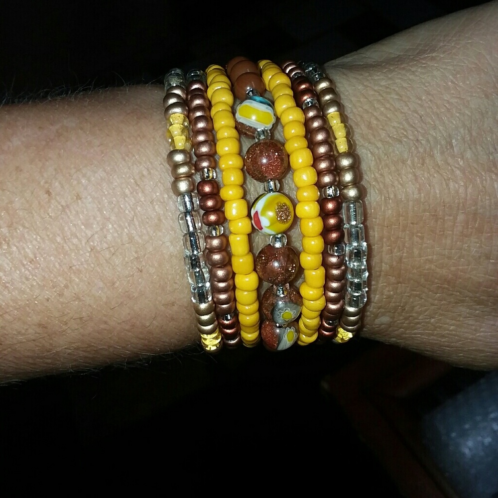Handmade loop wire bracelet - Picture 3 of 5
